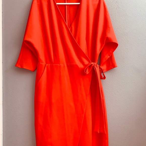 Dress - Picture 4 of 4